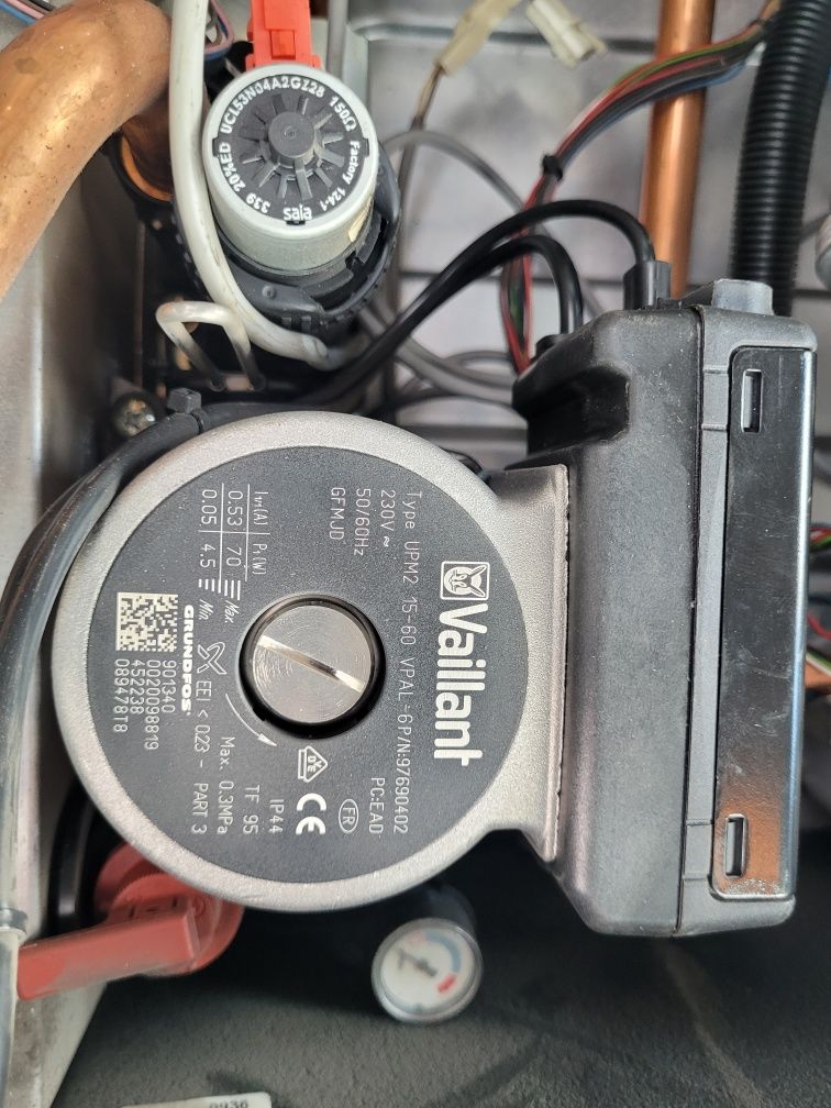 Piec gazowy Vaillant VC PL 246/5-5 R2 jednofunkcyjny kondens (części)