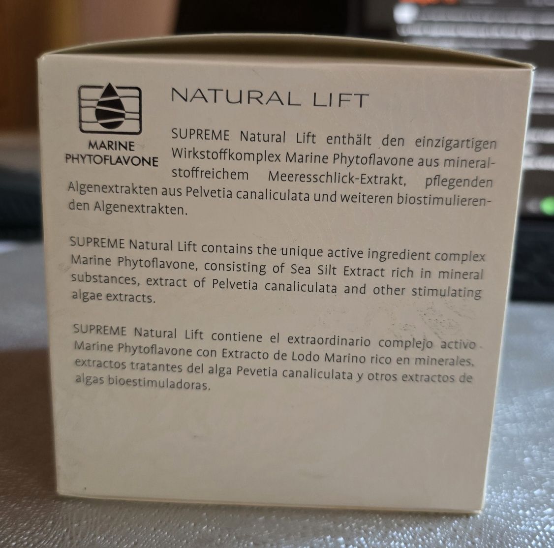 La Mer Supreme Natural Lift