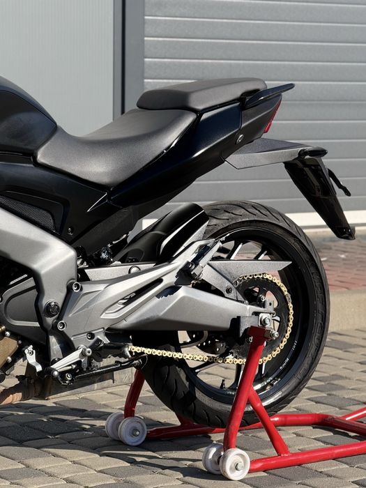 Bajaj Dominar 400 (баджадж домінар 400)