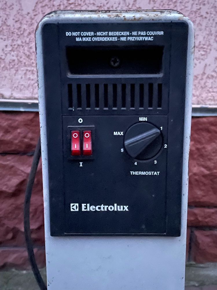 Обігрівач Electrolux масляний радіатор