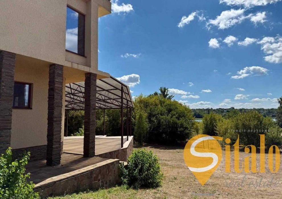 Продаж будинку на березі Дніпра!