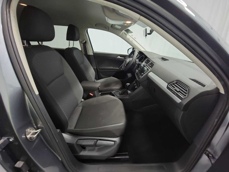 Volkswagen Tiguan S 2020 рік