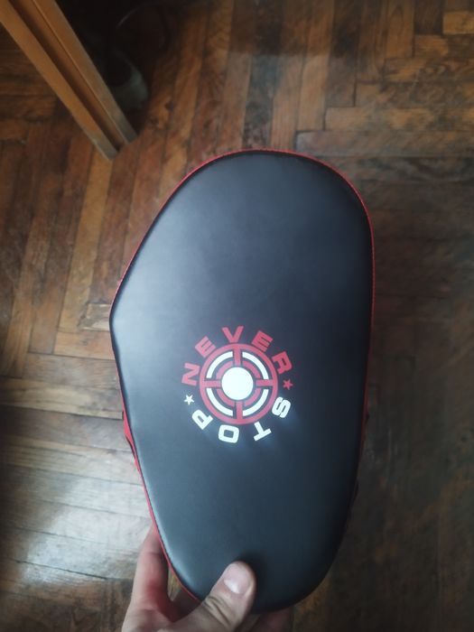 Лапы боксерские новые