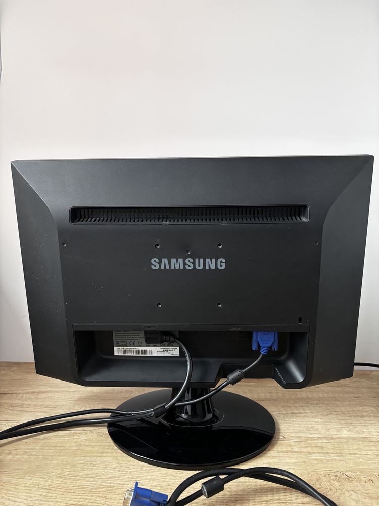 Monitor Samsung SyncMaster SM 953BW