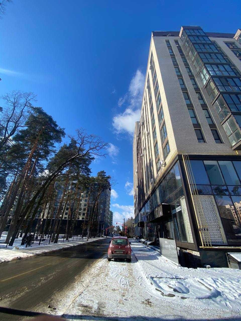 Приміщення під студію, салон, магазин біля парку Правика!