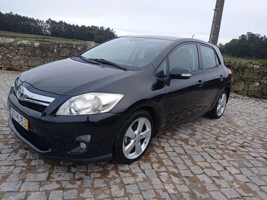 Toyota Auris 1.8hibrido Nacional