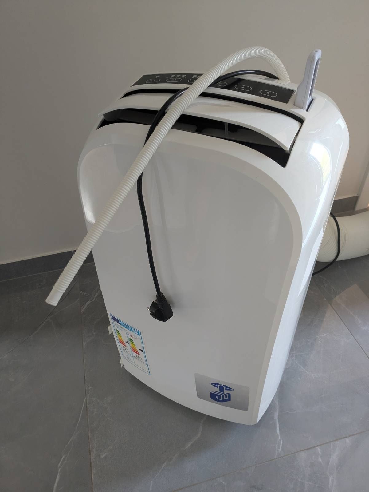Klimatyzator przenośny Blyss WAP-07EC35H – stan idealny, mało używany