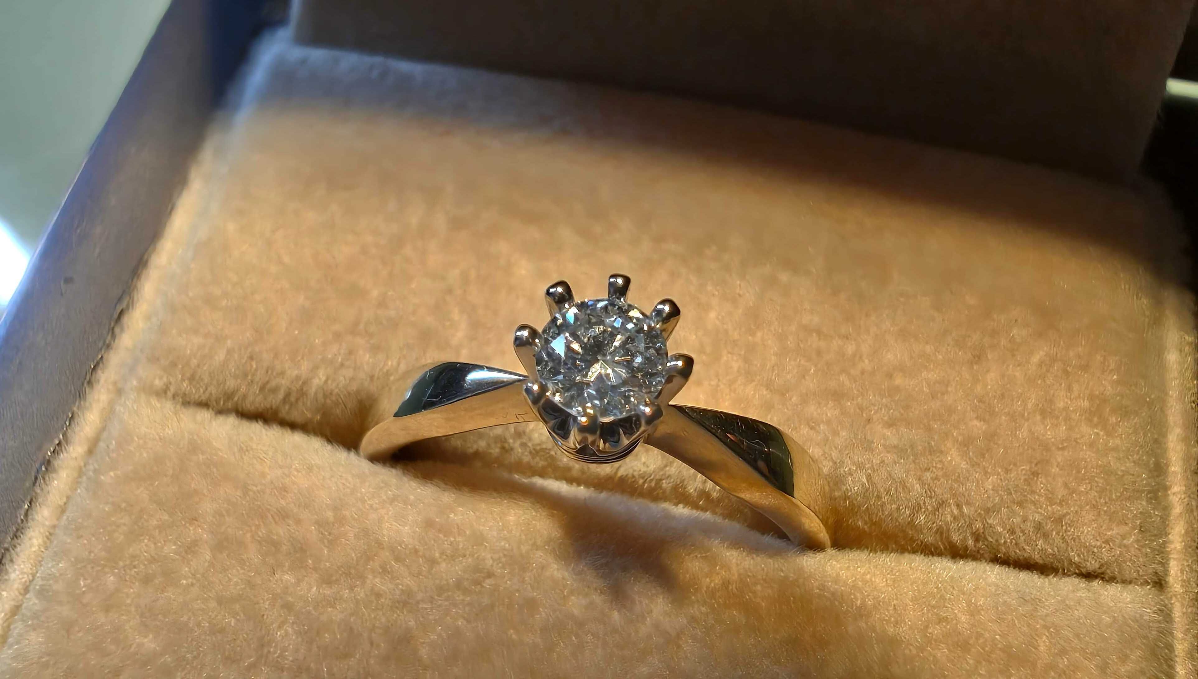 Pierścionek Apart z brylantem diamentem 0,23 ct rozmiar 11 12 Jak Nowy