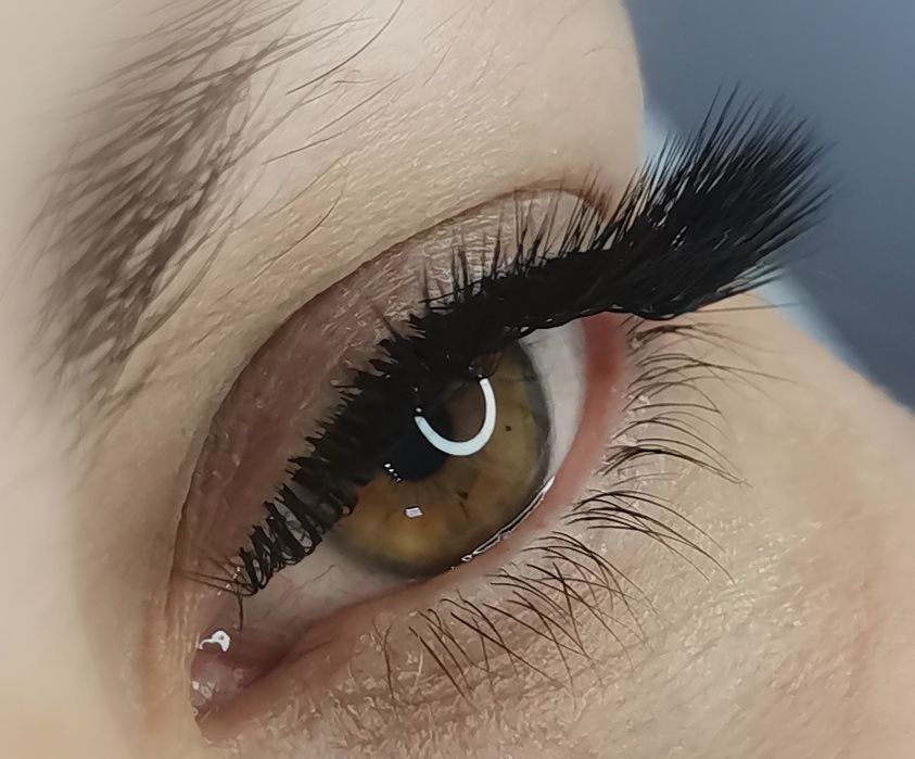 Наращивание, ламинирование ресниц Каменское