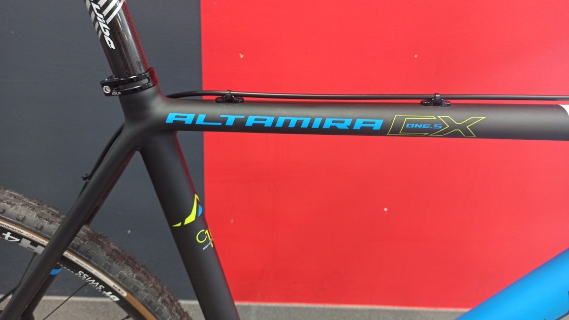 Nowy gravel przełaj FUJI ALTAMIRA CX 1.5 GRX rozm. 56 carbon
