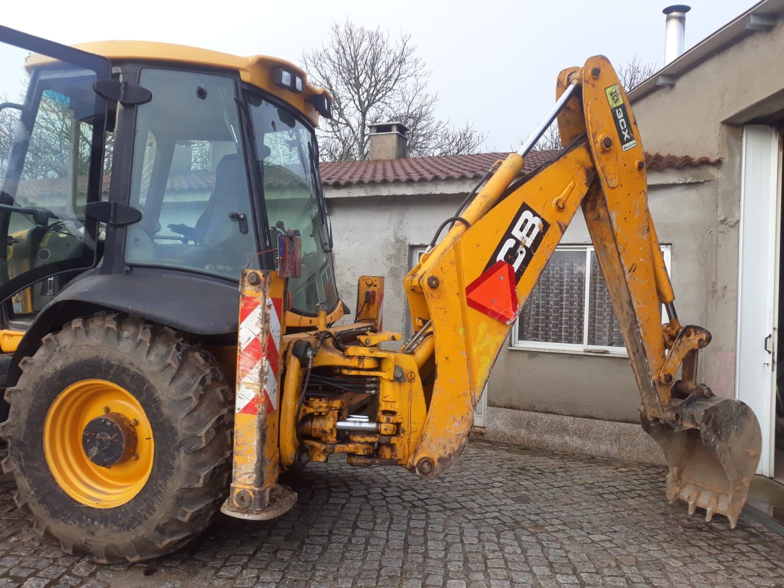 Retroescavadora JCB 3CX