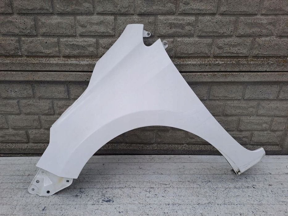 TOYOTA COROLLA E16 2012-2019 BŁOTNIK PRZEDNI LEWY