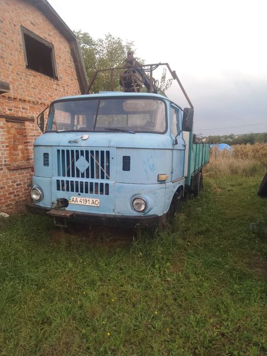 Продам вантажний автомобіль ІФА з маніпулятором