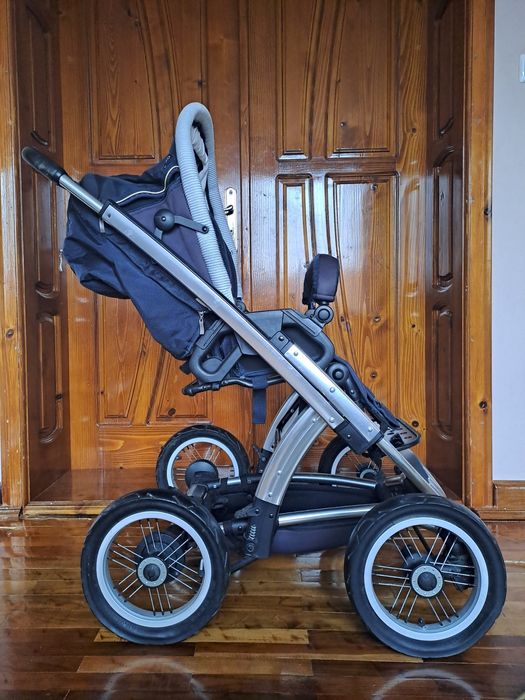 Коляска i'coo у хорошому стані.