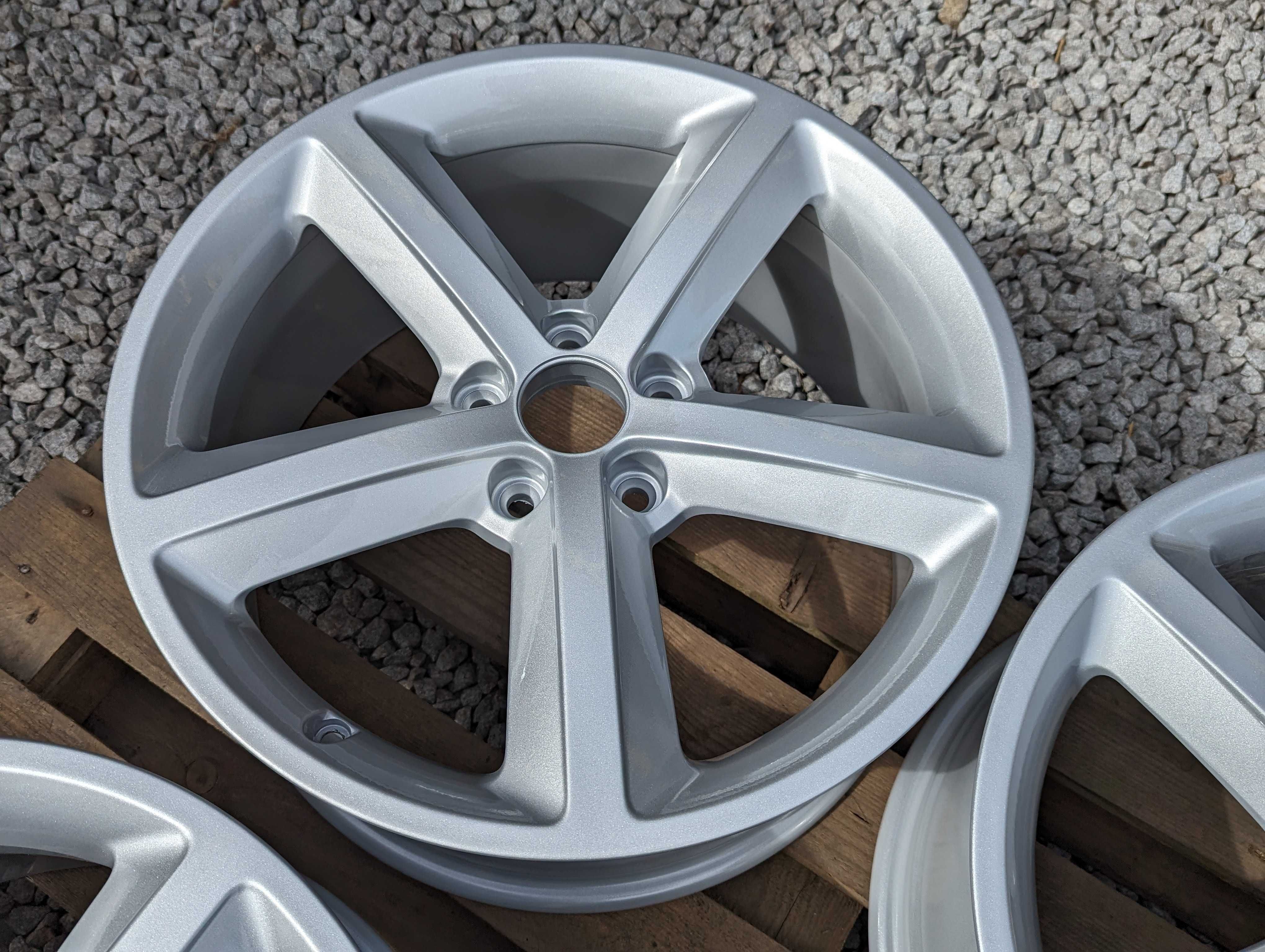 Oryginalne felgi Audi A4 B8 8K0 A3 A6 18" 5x112