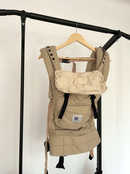 Nosidełko ergobaby beżowe