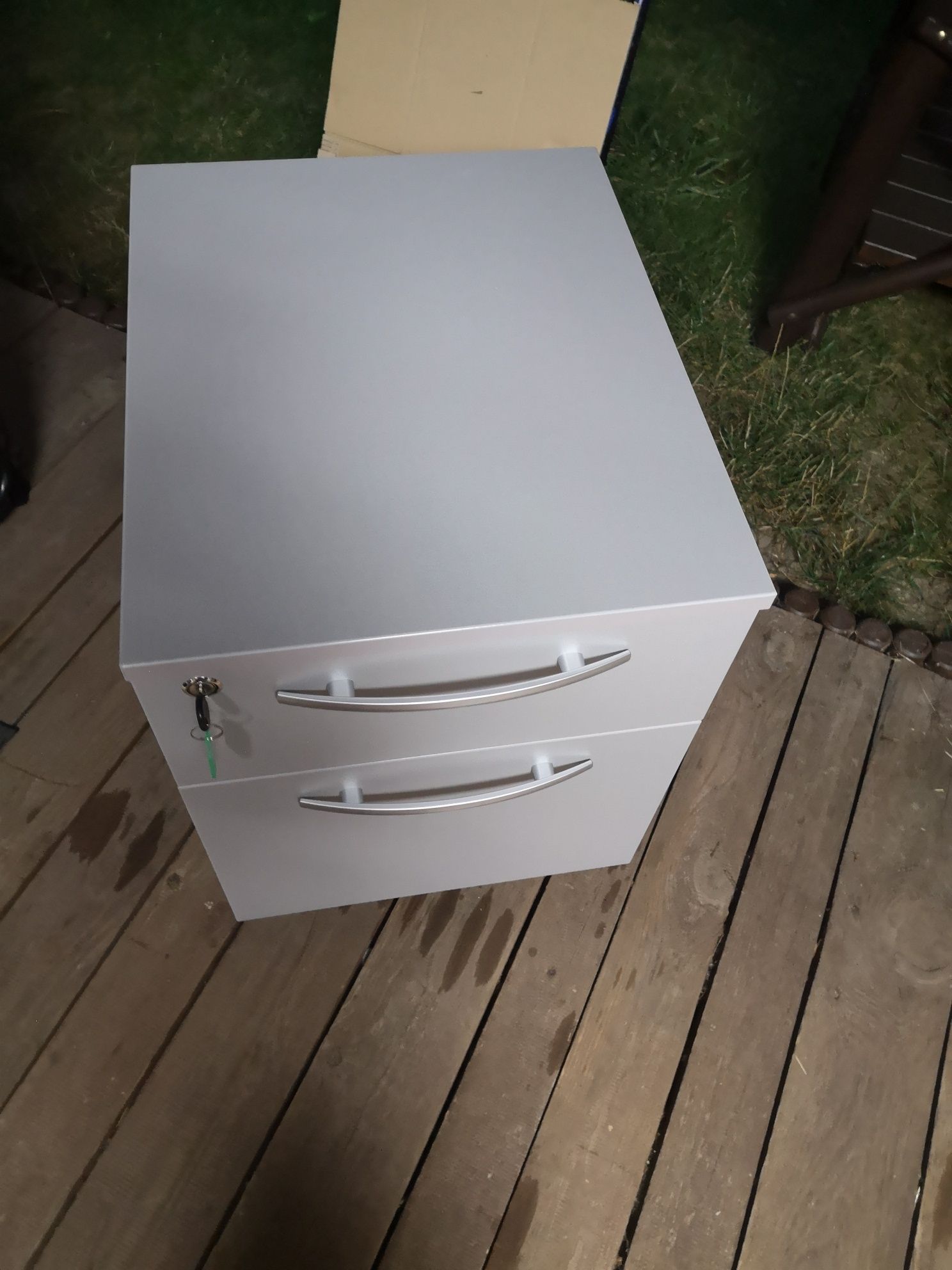 Kontenerek biurowy kolor jasny szary ikea