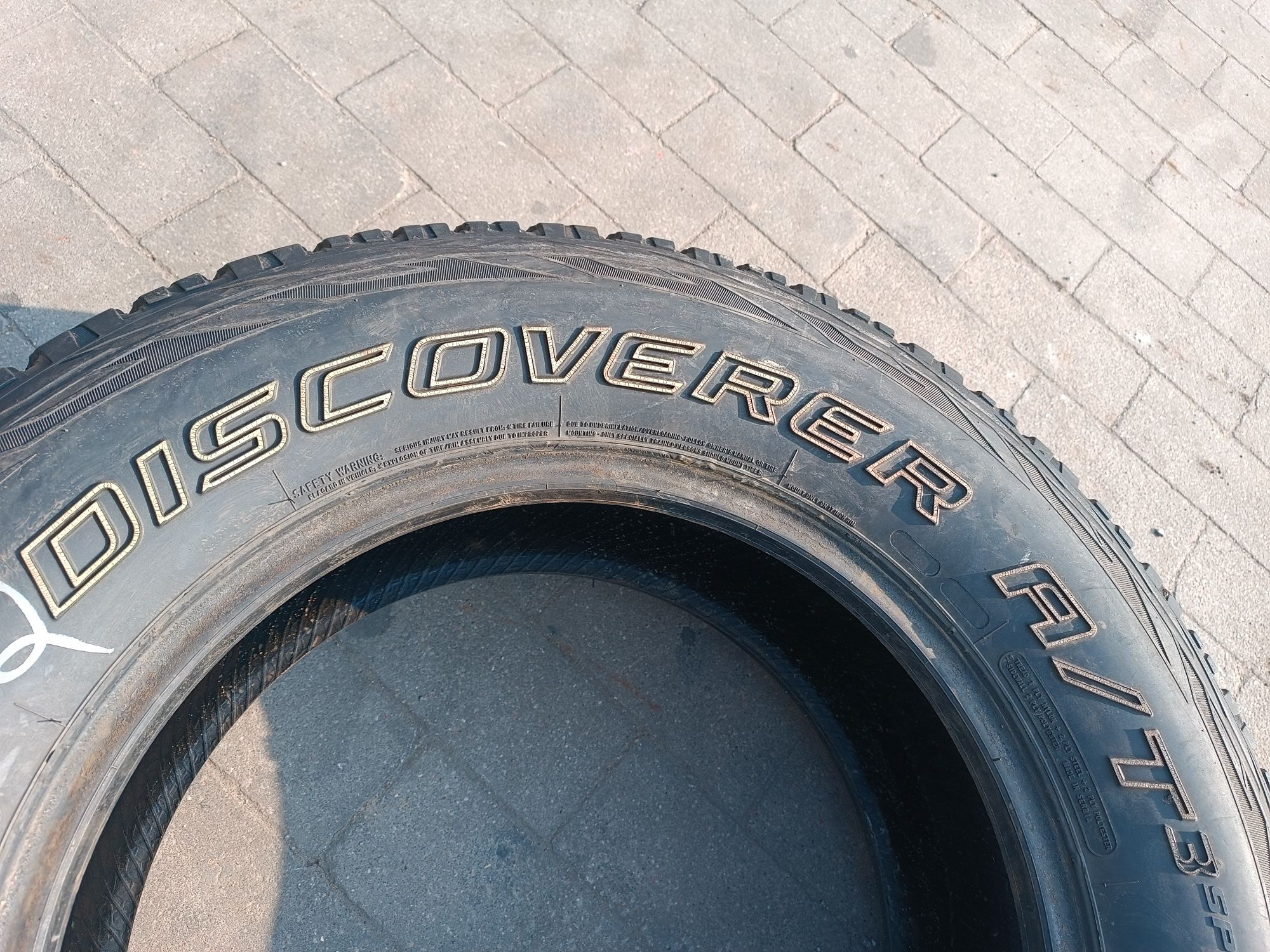 245/70R17 COOPER DISCOVERER AT 3  komplet opon