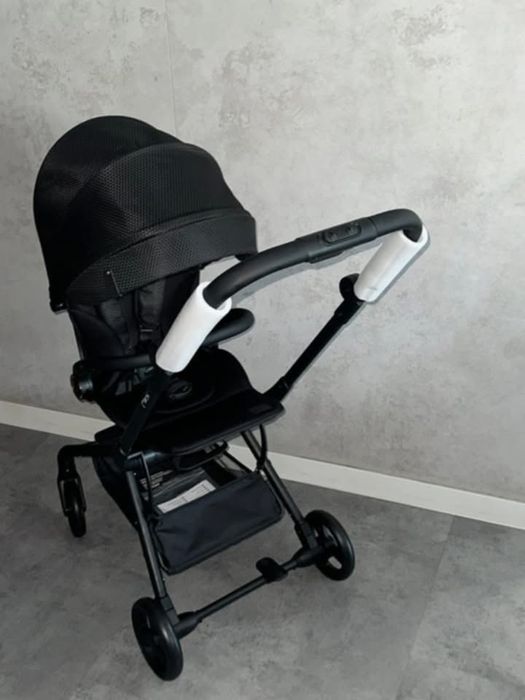 Wózek spacerowy Momi Adelle