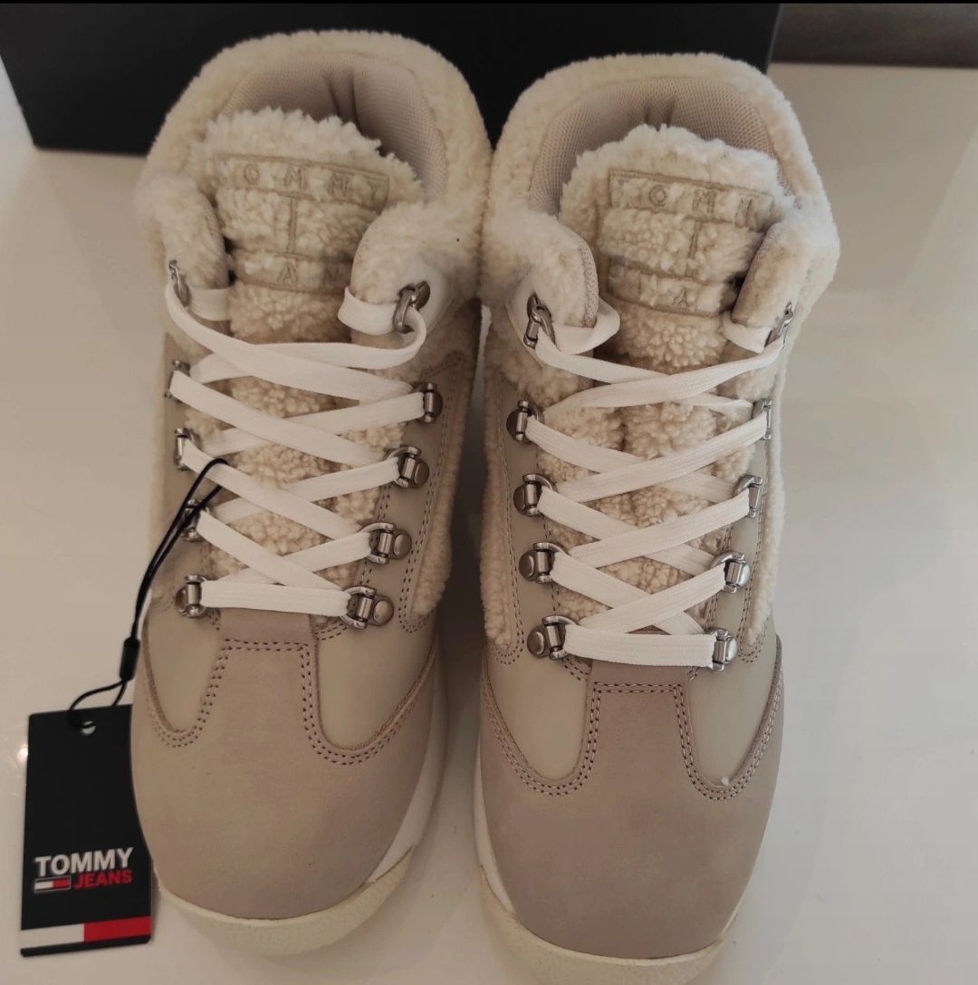 buty zimowe śniegowce sneakersy Tommy Hilfiger