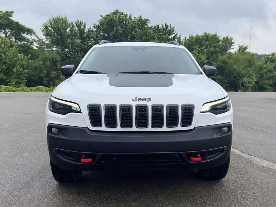 Jeep Cherokee      2021