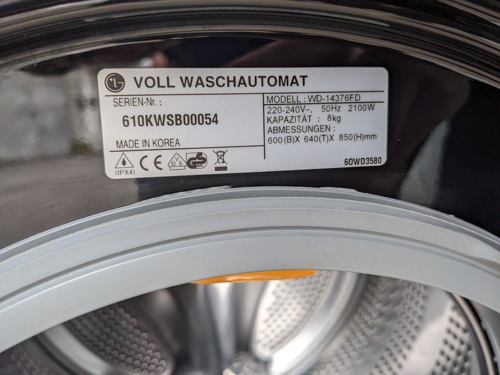 Пральна машина LG 8 kg 1400 об/хв з функцією Пар Б/В WD14376FD