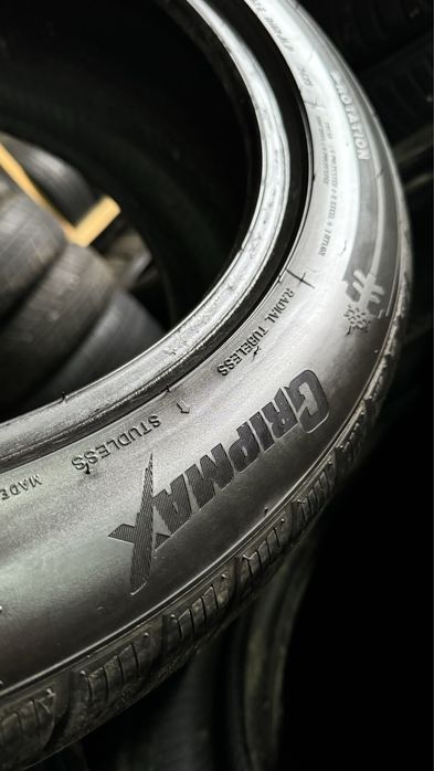 R17 235/45 GripMax SureGrip Pro Winter