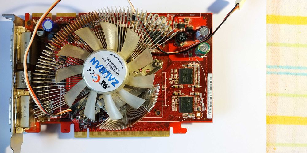 Видеокарта Radeon HD 2600XT