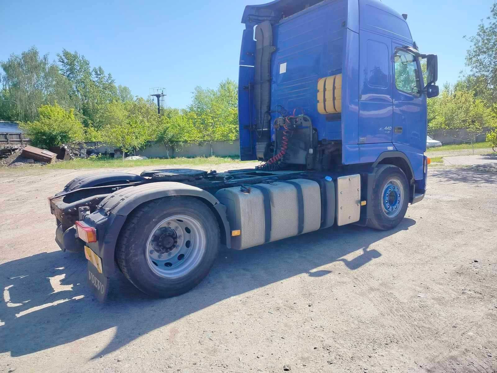 VOLVO FH 440 тягач