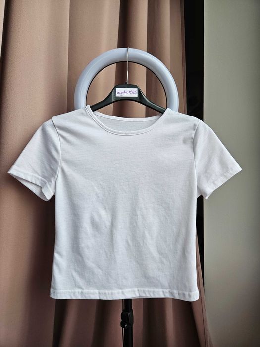 Biały top / krótki t-shirt z krótkim rękawem rozmiar S
