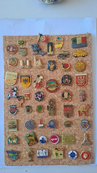 Pins Hard Rock Café e muitos + (preços variados)