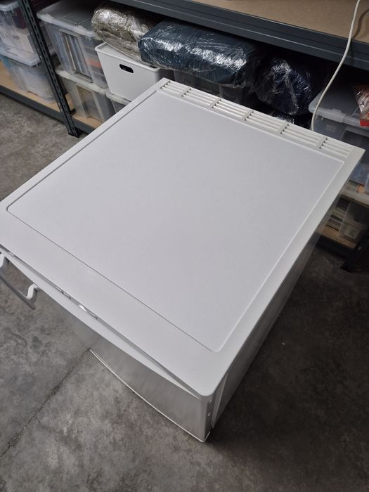 Arca 3 gavetas Liebherr