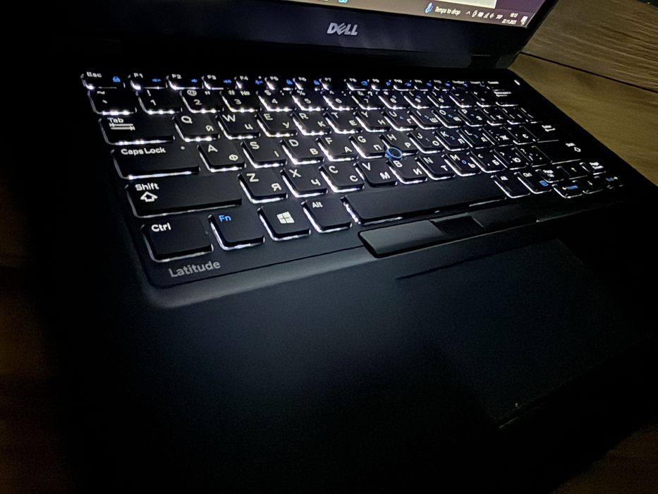 Dell Latitude 5480 14" FHD IPS/i5-6300u/16GB DDR4/256 Gb M2/0% зносу