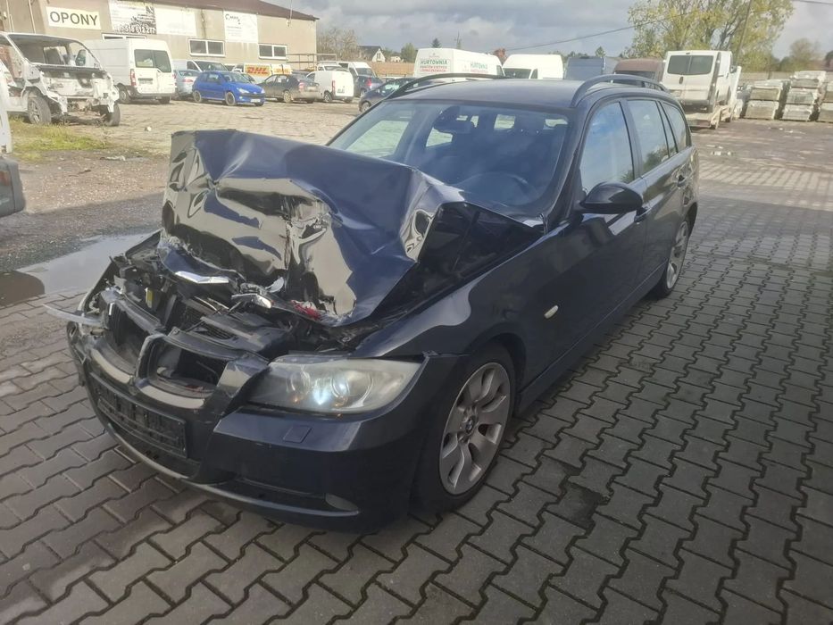 BMW Seria 3 -sprawny silnik-auto odpala-uszkodzenia na zdjęciach