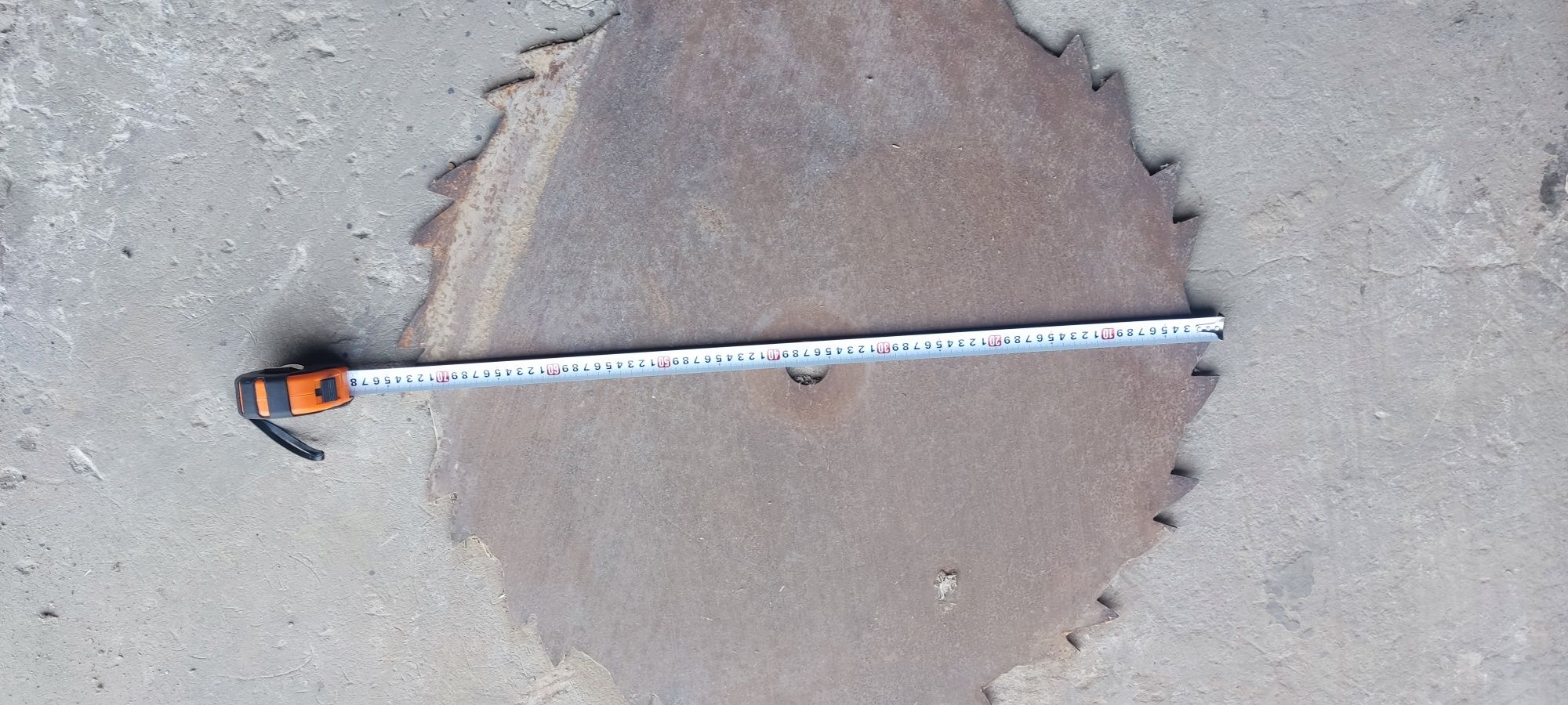 Wał w komplcie z piłą 75cm ,wałek piły cyrkulatki wrzeciono 40mm trajz
