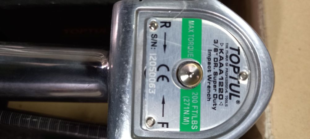 Пневмогайковерти