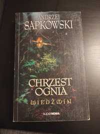 Chrzest ognia Wiedźmin, Sapkowski