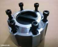 cubo cubos da tração roda nissan D21 4X4 ( 27 e 28 Estrias )