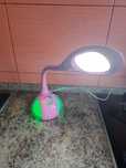 Lampka LED na biurko różowa