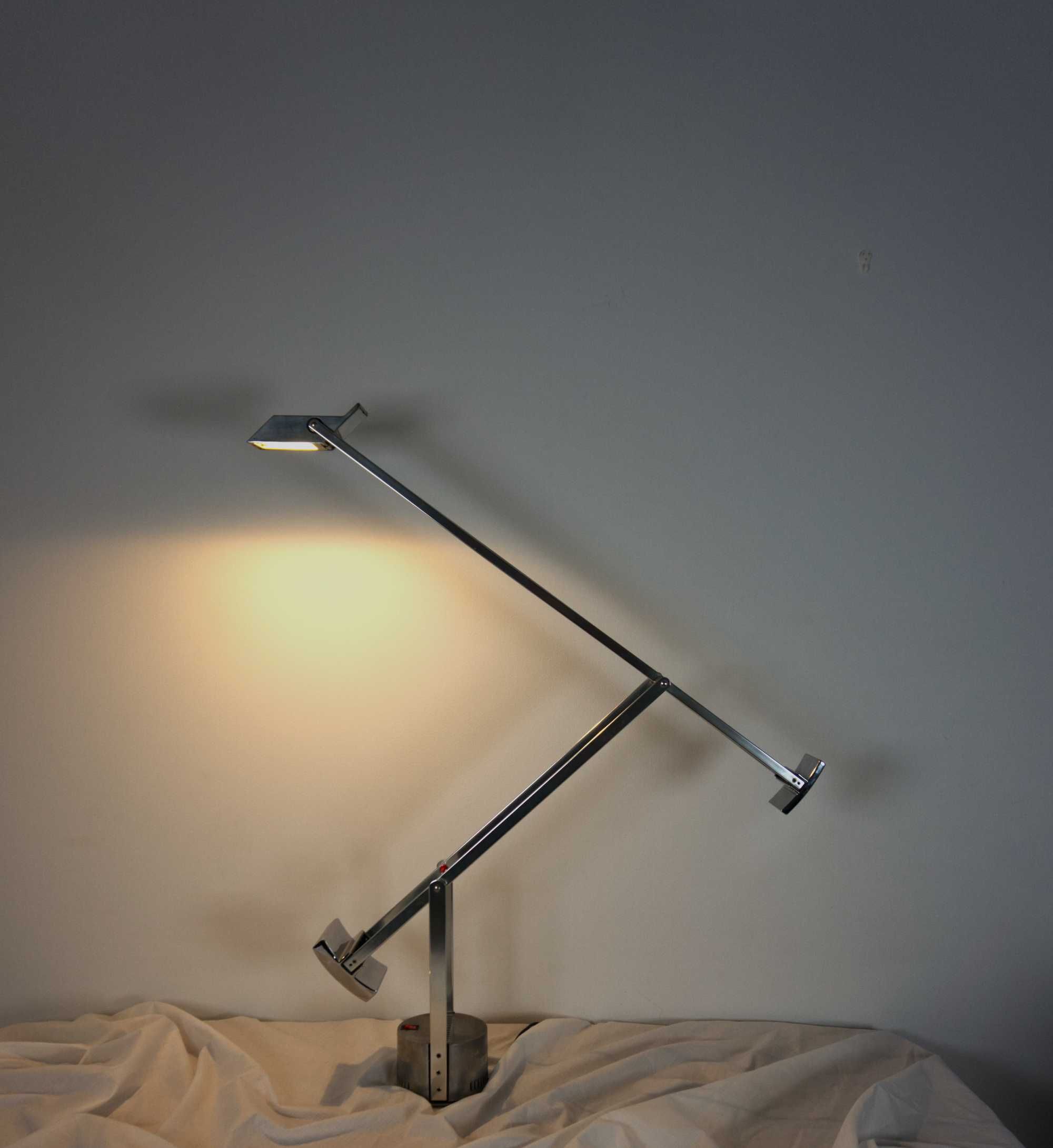 Candeeiro Design Modello Tizio X30 Richard Sapper para Artemide
