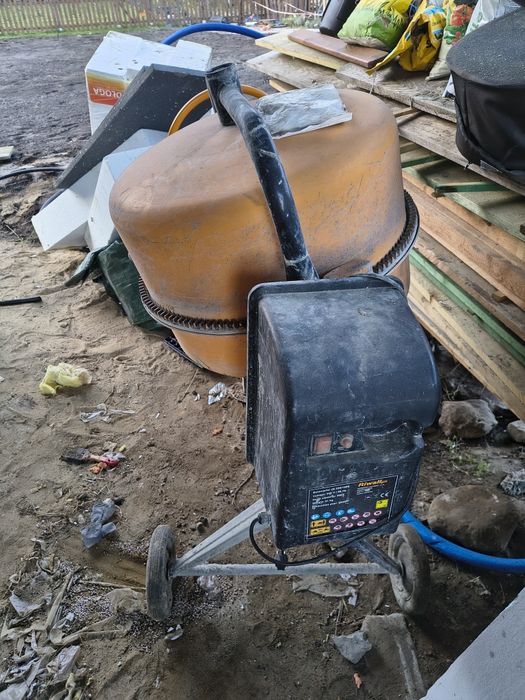 BETONIARKA 220L 1500W 230V Hamulec