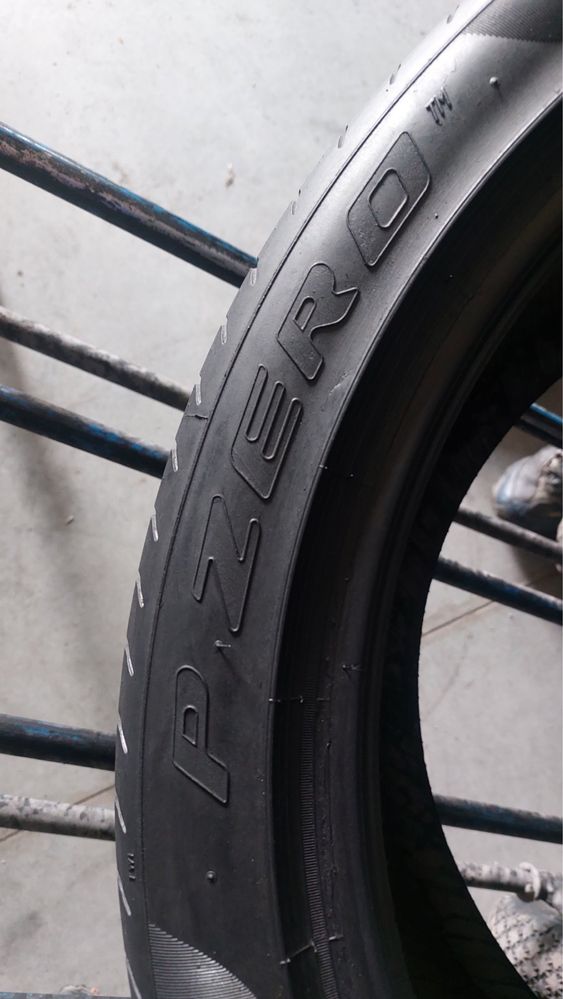 285/35/20 R20 Pirelli PZero TM 2шт