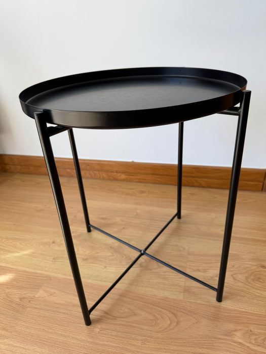 Mesa de apoio latão