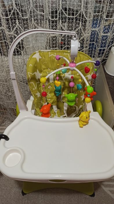 Продам столик для годування мобіль в подарунок