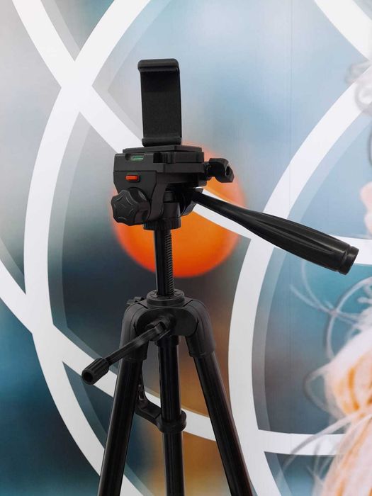 Tripé Profissional Extensível para Fotografia ou Filmagem (Novo)