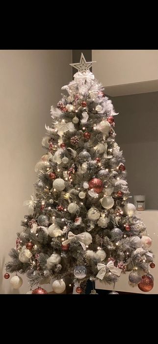 Choinka srebrna z brokatem glamour 183 cm na metalowej podstawie