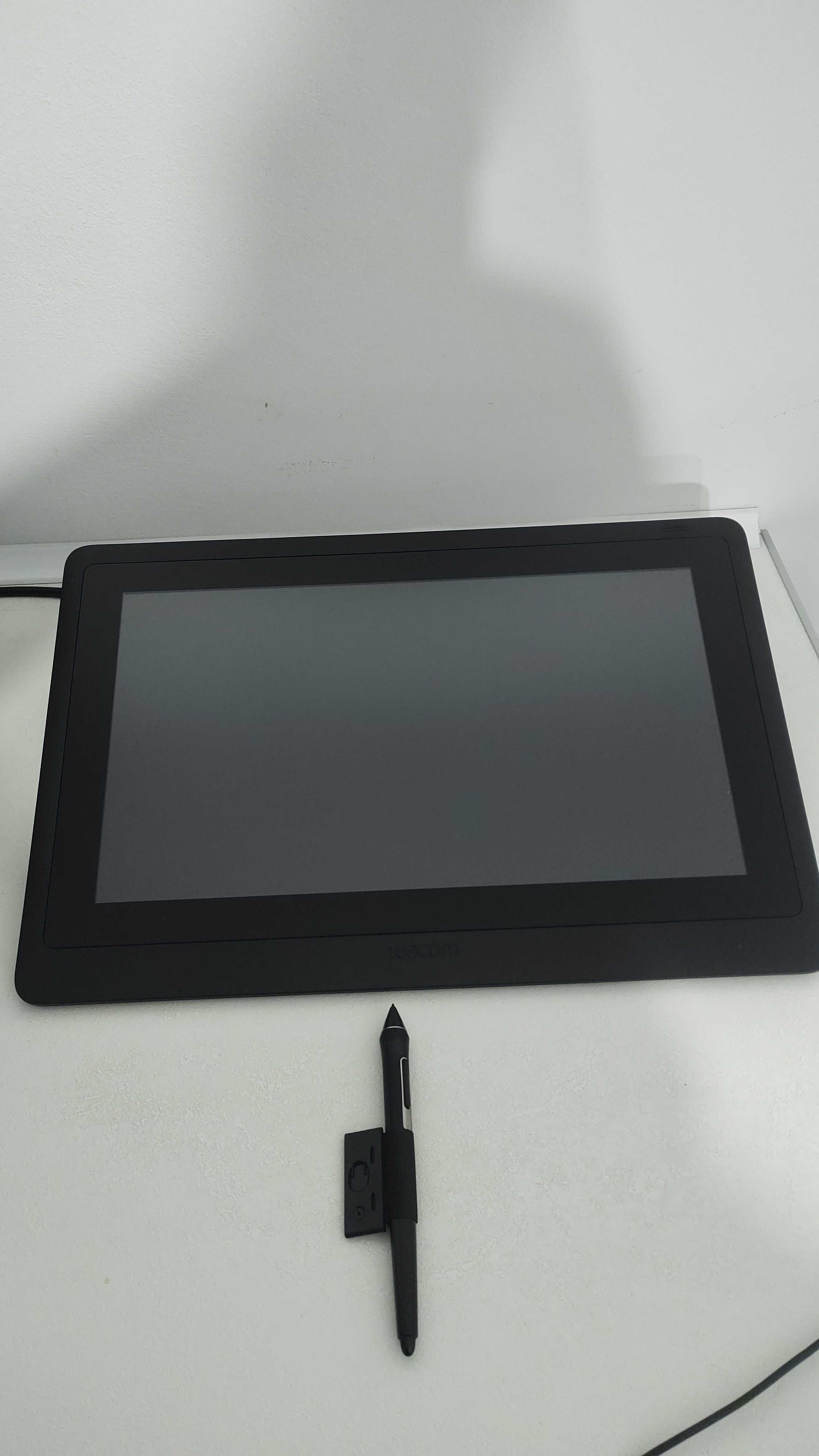 Tablet graficzny Wacom 16 Cintiq jak nowy