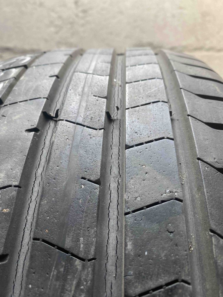 235.35.19 Pirelli 2шт лето БУ склад шины резина из Европы 35 R19