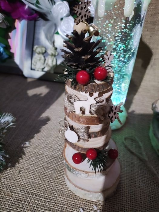 Choinki z krążków drewnianych. Rękodzieło. Handmade