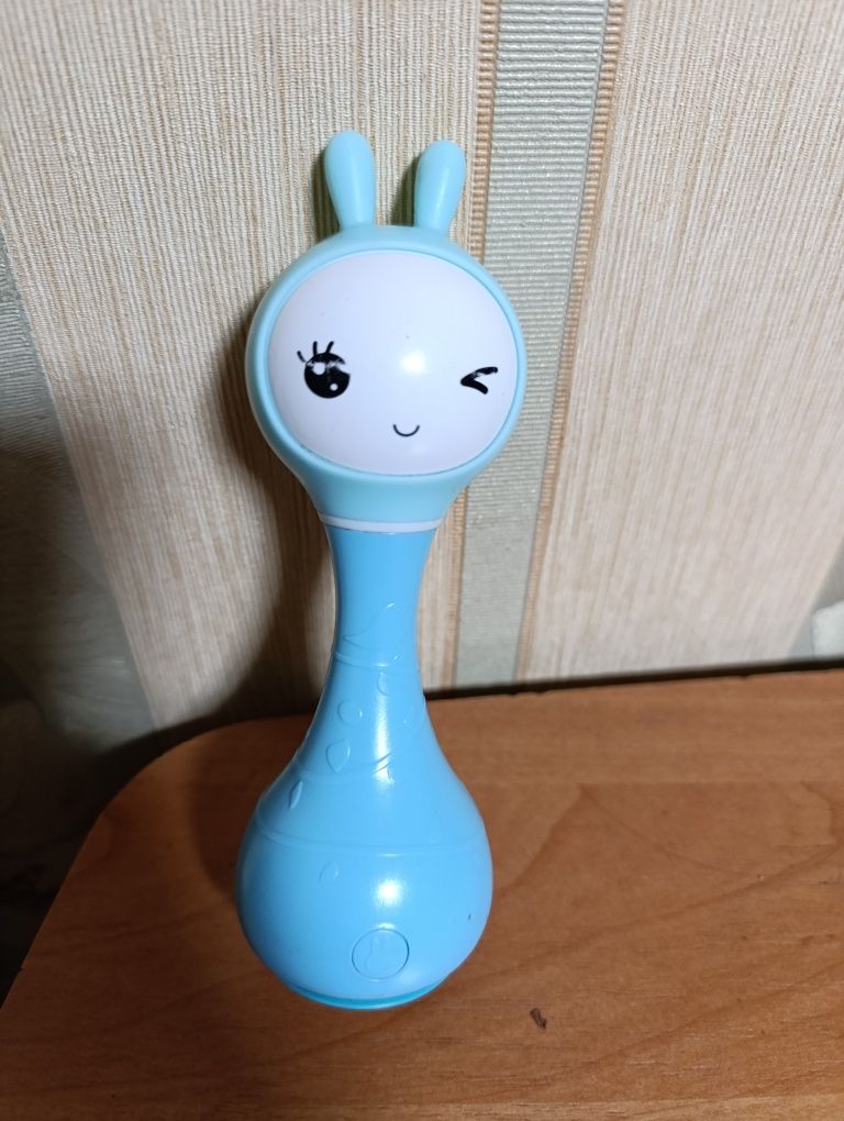 Продам Зайчик Alilo